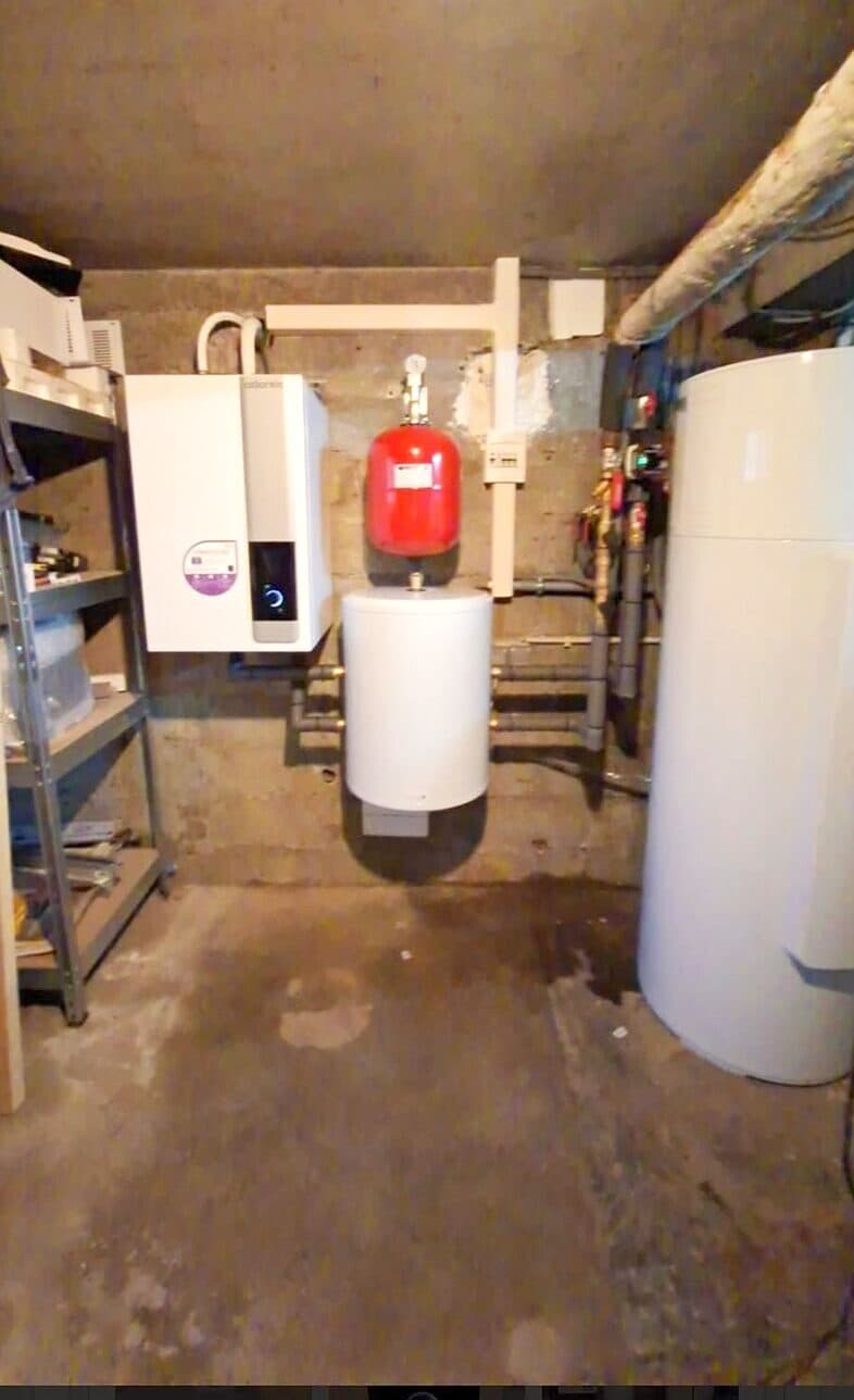 Module hydraulique, vase d'expansion et ballon d'eau chaude en chaufferie